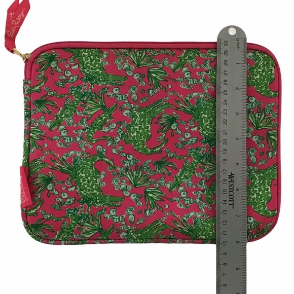 Lilly Pulitzer Ipad Tablet Sleeve Cover Case Neoprene Pink Green Soft Zip Close - Picture 4 of 5